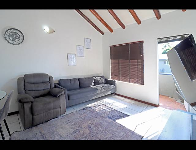 2 BEDROOM APARTMENT FOR SALE IN NORTHGATE